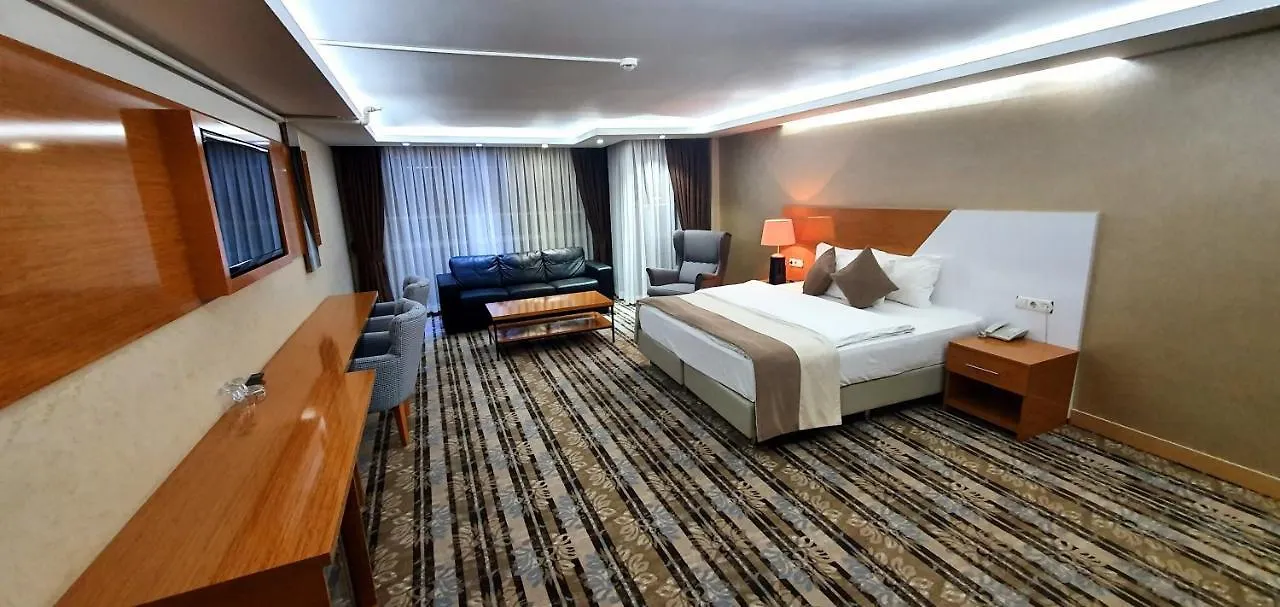 Bulvar Hotel Esmirna